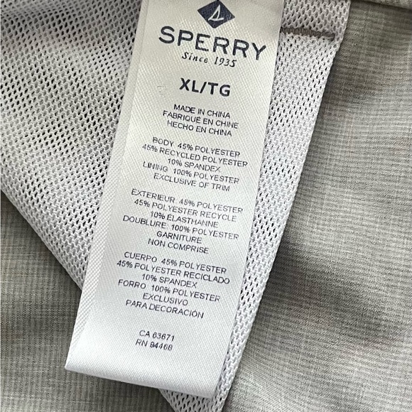 Men’s Sperry Fish 🐟 Print Flat Front Shorts (XL) - Picture 9 of 9